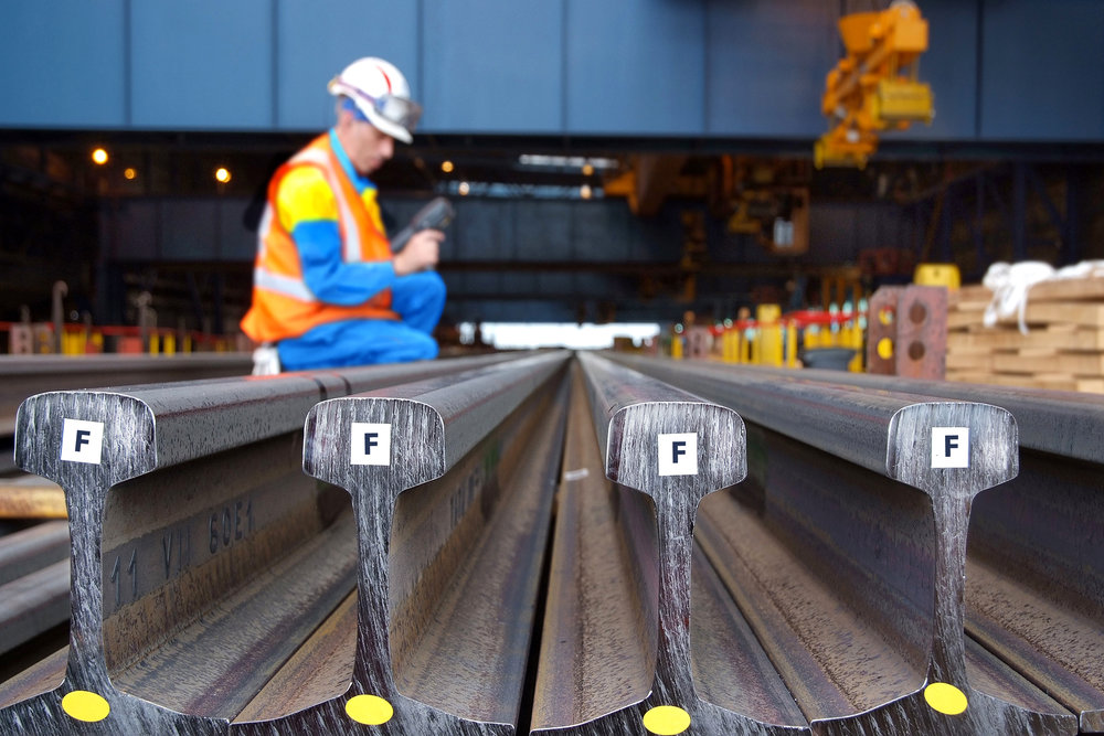 Tata Steel informuje o umowie na dostawę szyn dla francuskiego operatora kolejowego.